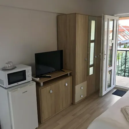 House Pensión Năvodari